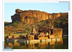 badami-cave